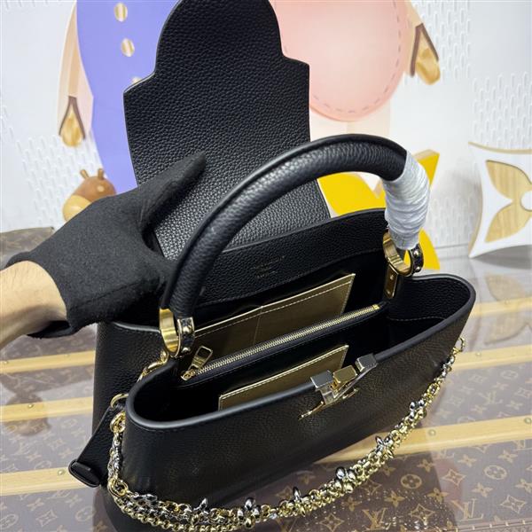 2026120185550607 270